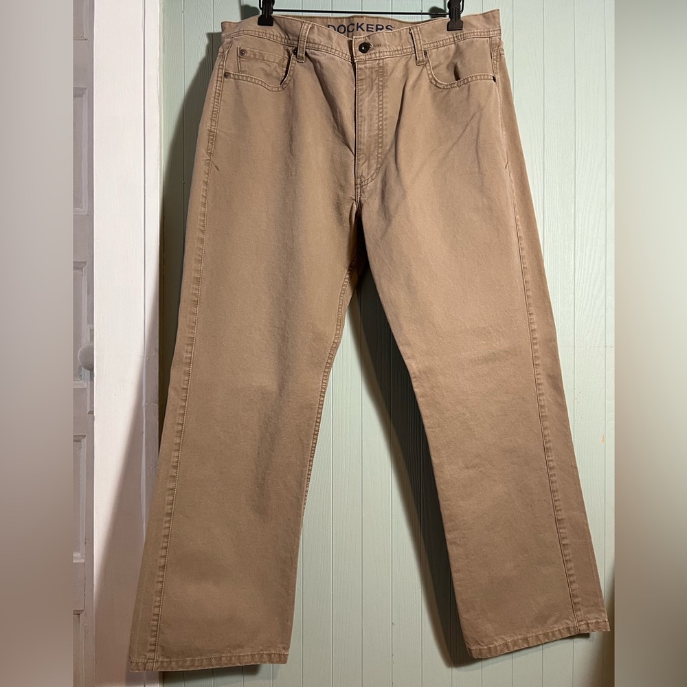 Dockers Classic Chinos